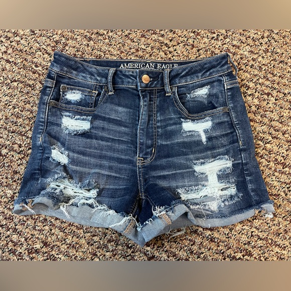 American Eagle Outfitters Pants - American Eagle Super Hi-Rise Distressed Jean Shorts, Size 6